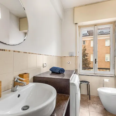 Urban Retreat In Loreto Metro E Free Wifii Apartament